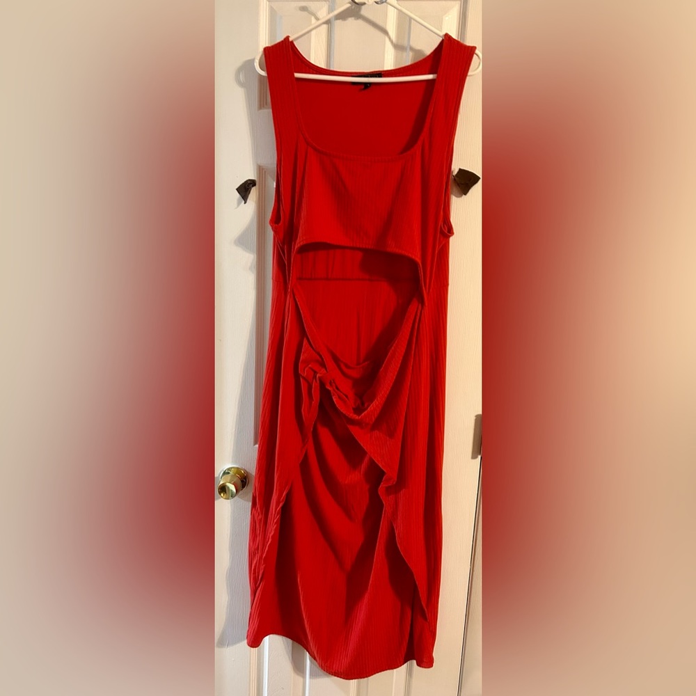 Red Sun dress. Open tummy tied knot design